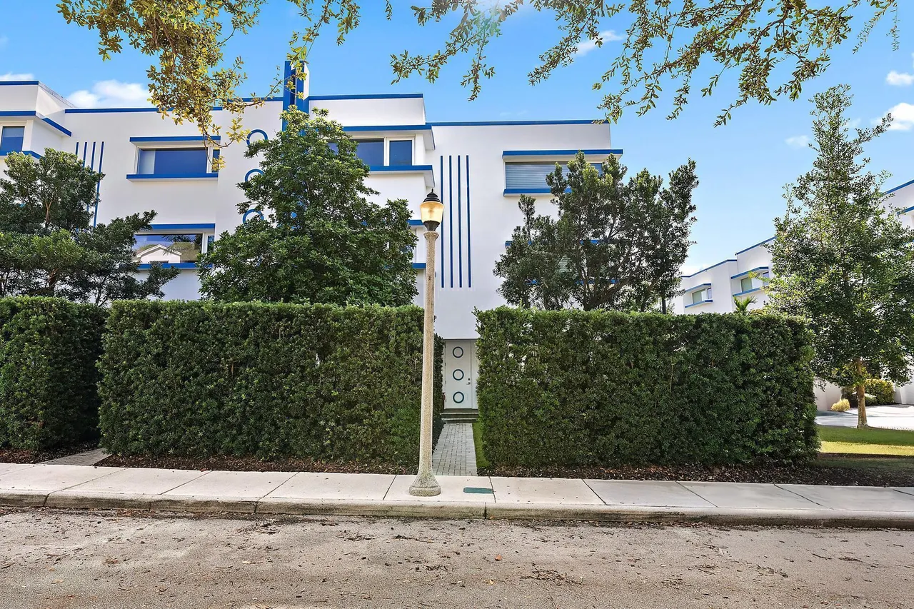 770 N St-1