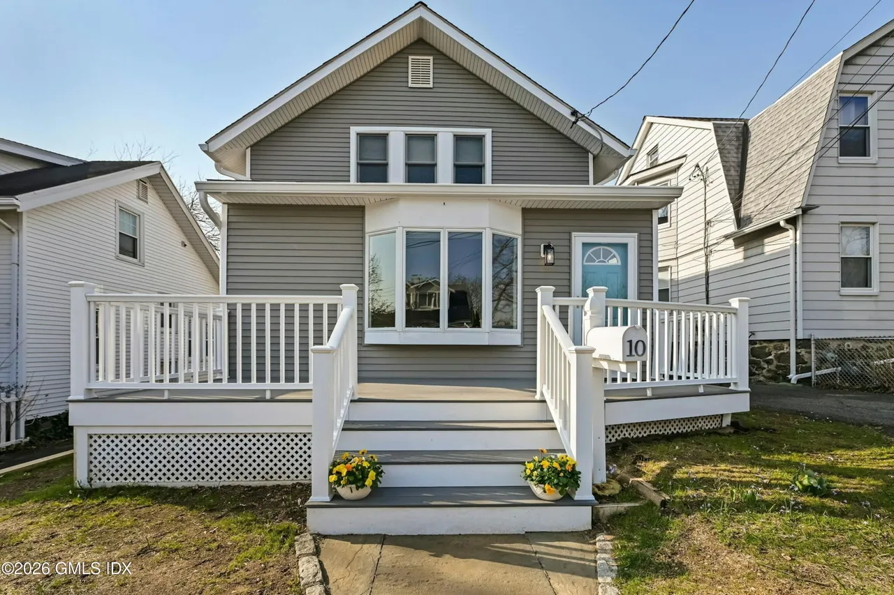 001-493449-30-web-or-mls-10-prospect-st-