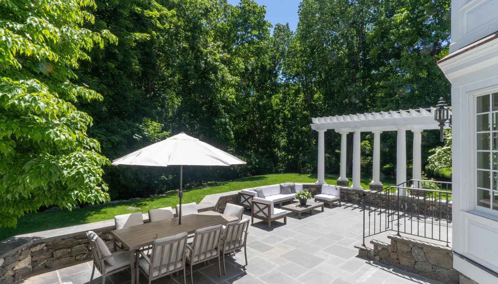 048-Sherwood patio2