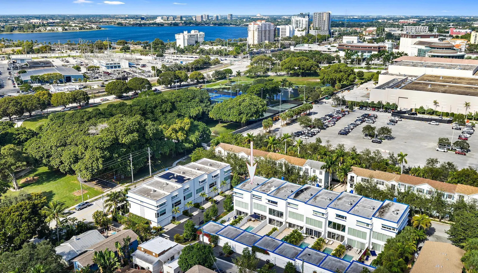 770 N St-6