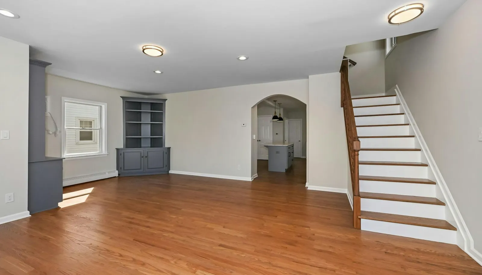 002-493449-2-web-or-mls-10-prospect-st-w