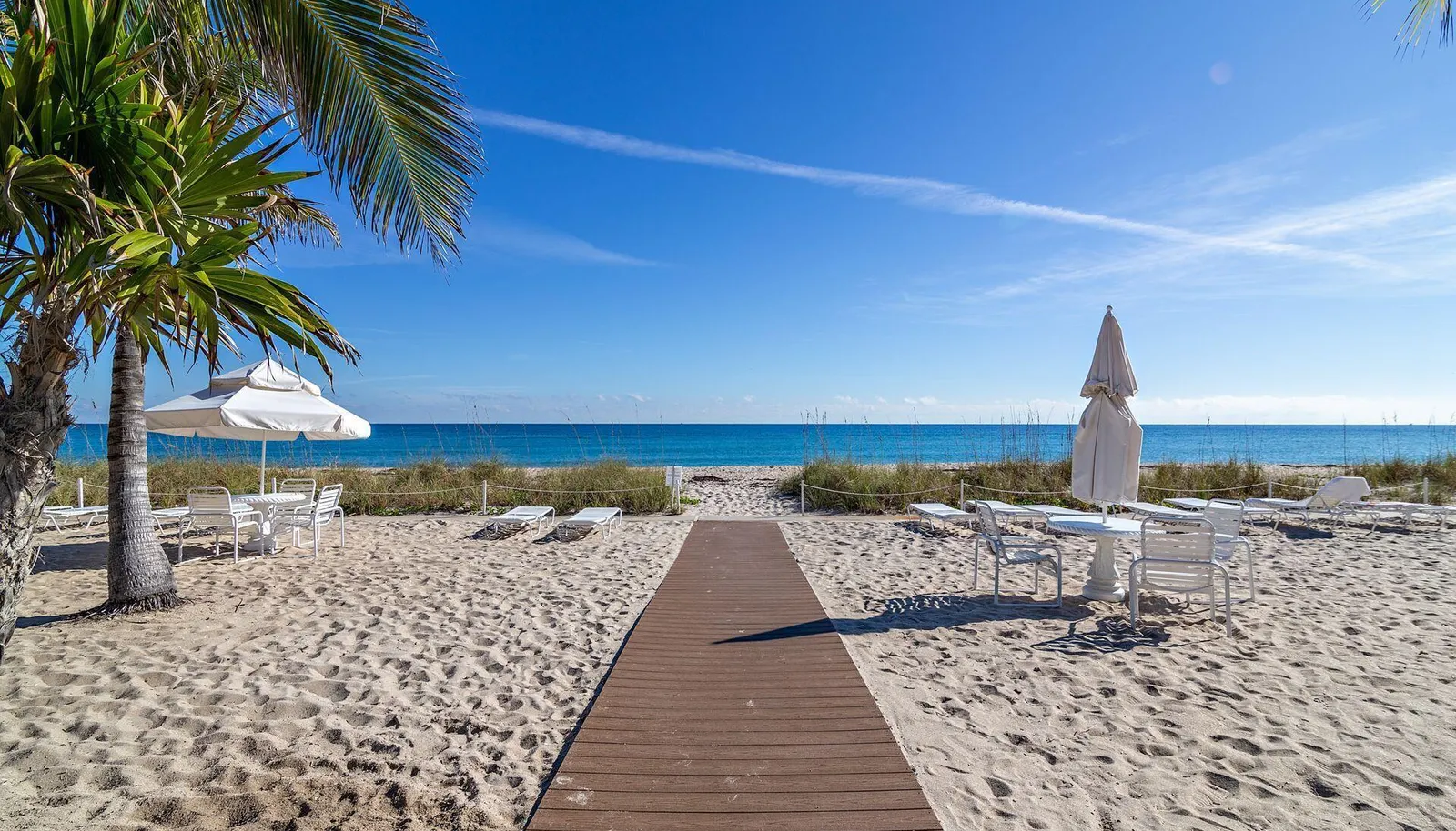 Walkway to beach