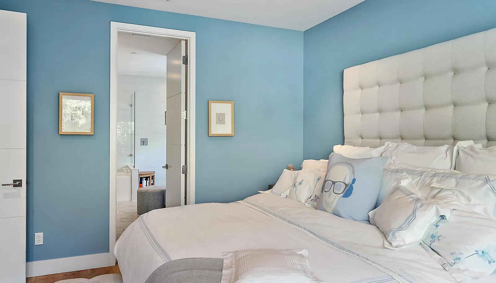 770 N St-33