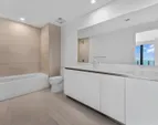 Guest bathroom #1
