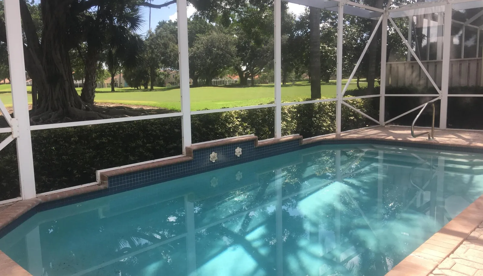 Pool/Golfcourse view