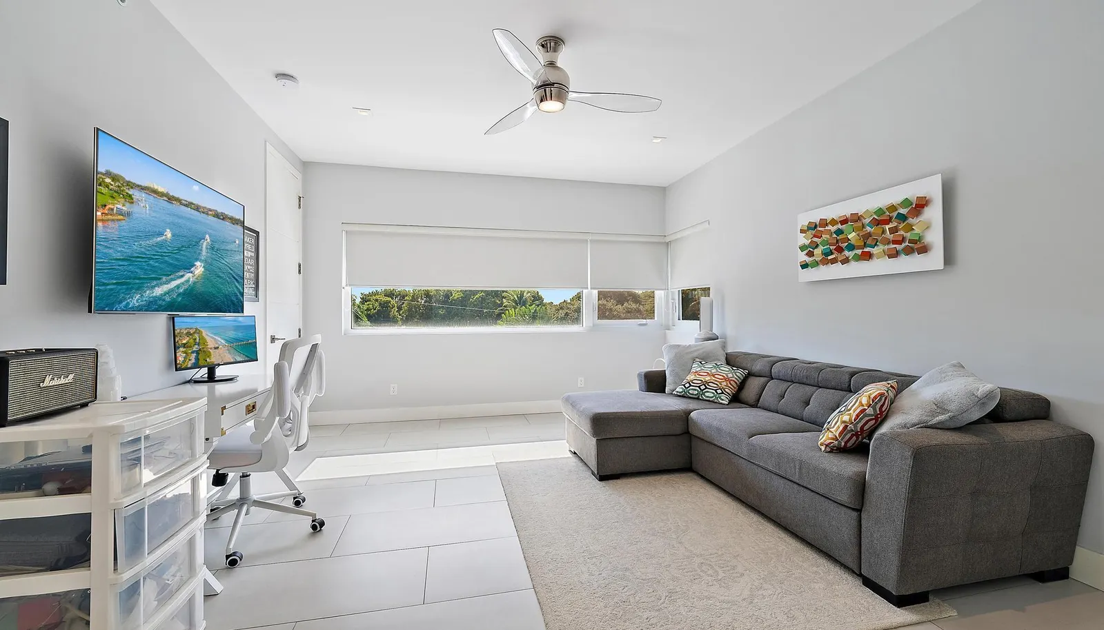 770 N St-40