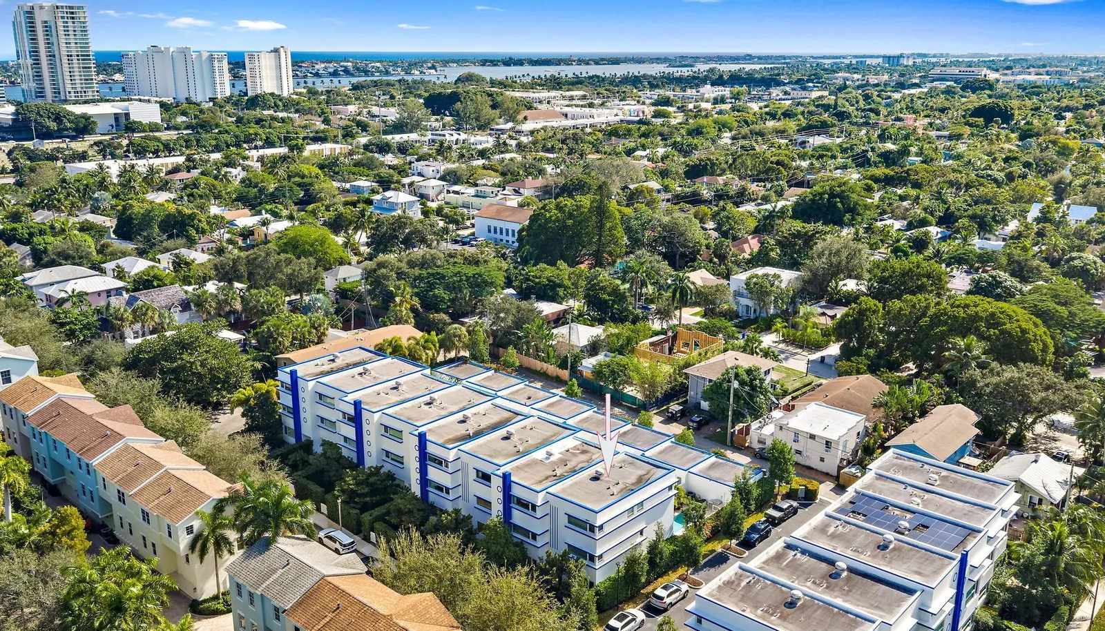 770 N St-11