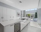 770 N St-14