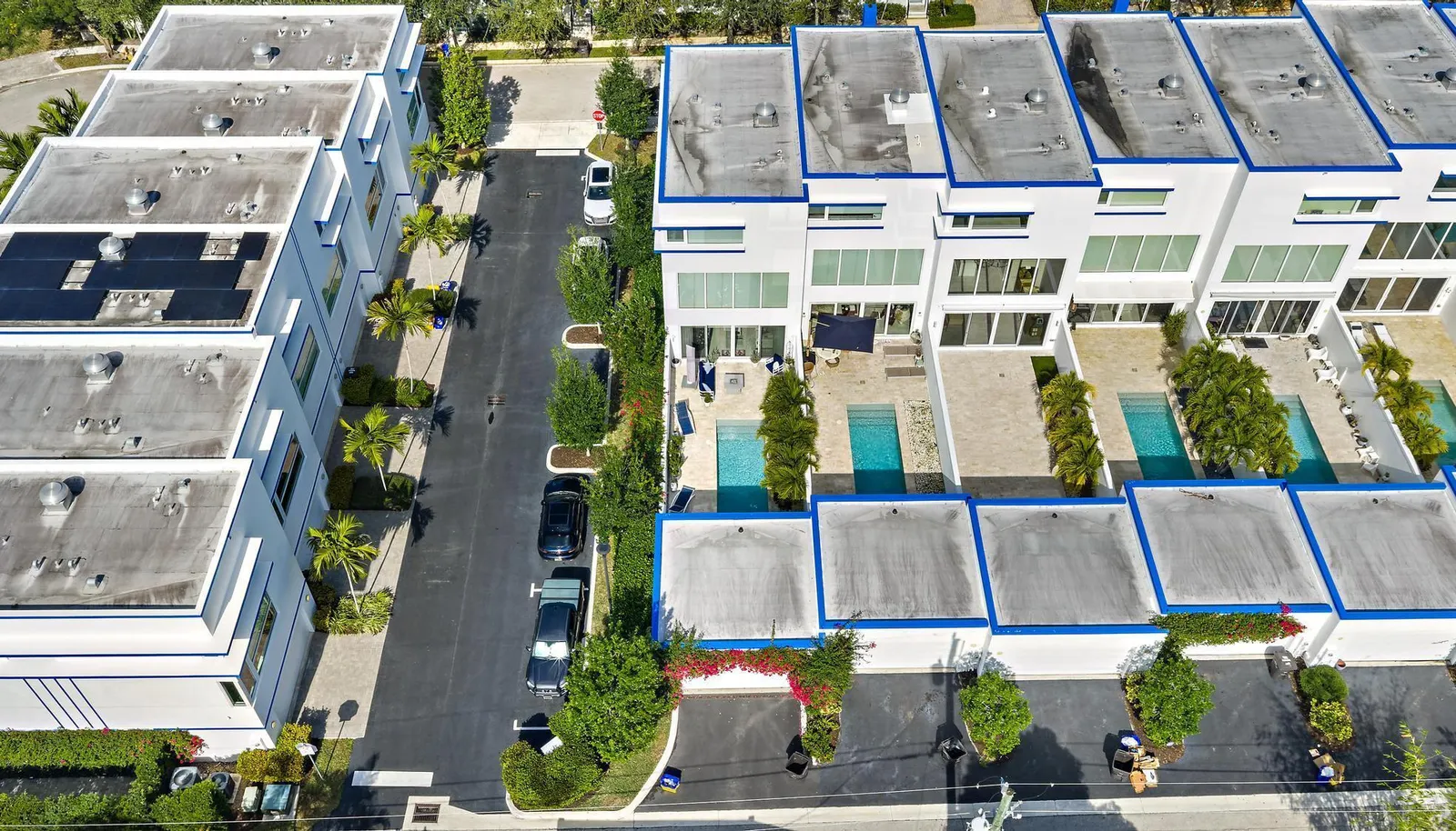 770 N St-9