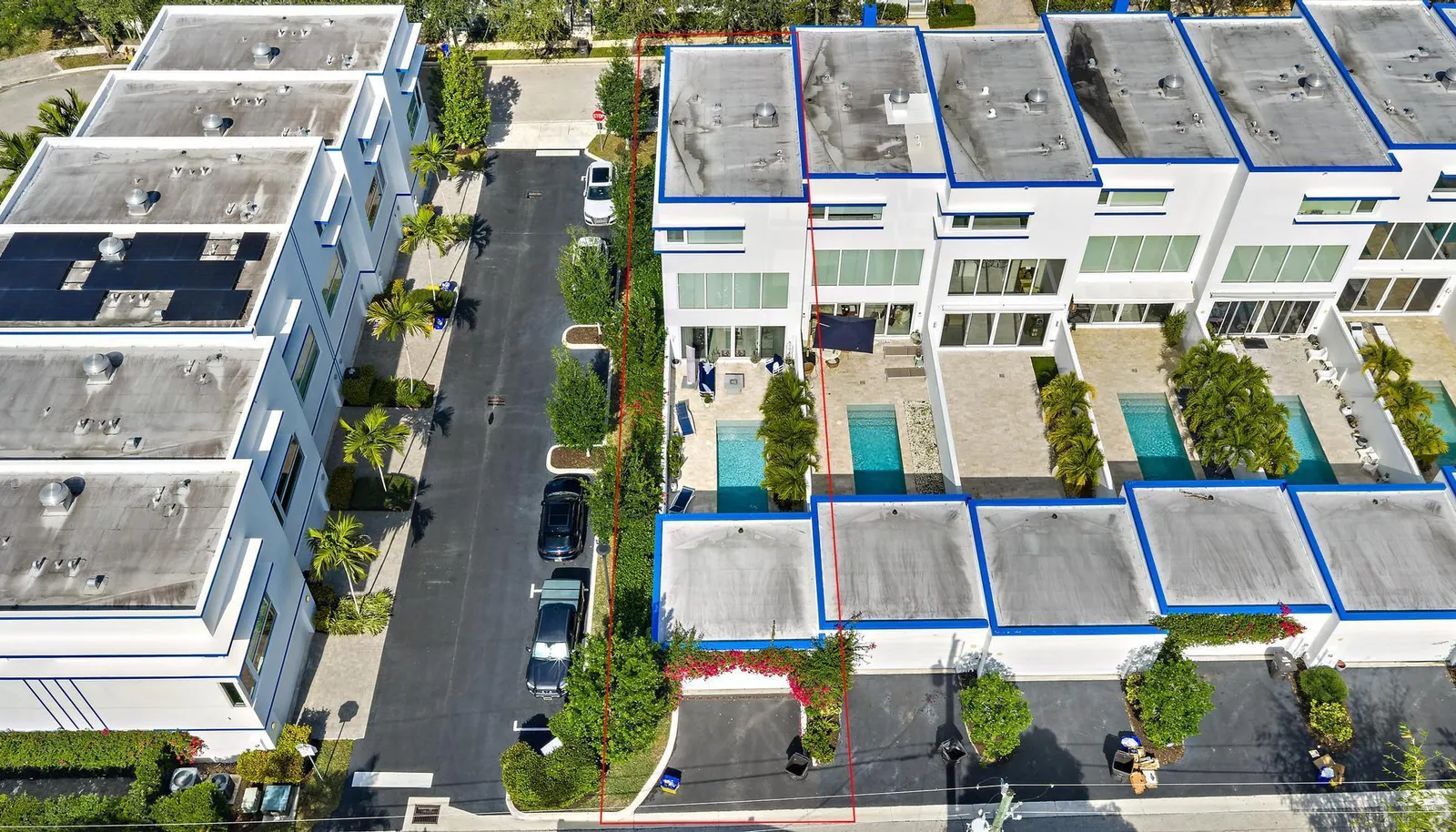 770 N St-8